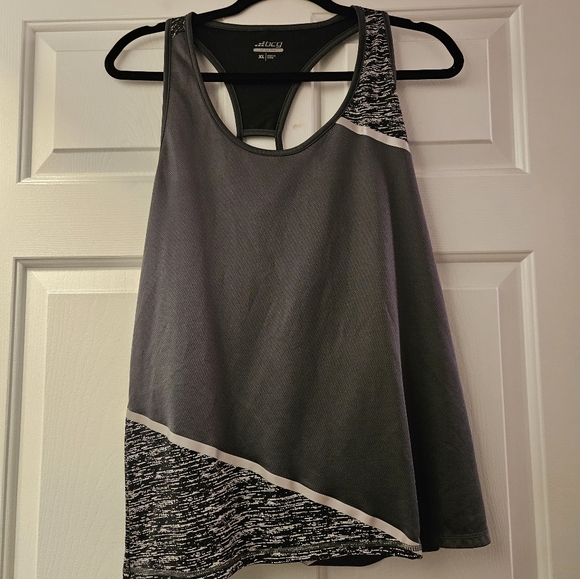 Workout Tank - Picture 1 of 4